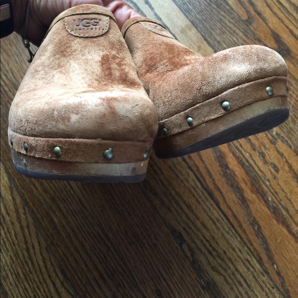 Ugg Suede Clogs - Picture 4 of 4